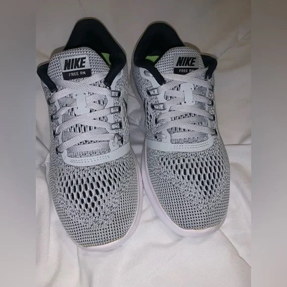 Nike Free Run White/Black-Pure Platinum - Picture 3 of 8